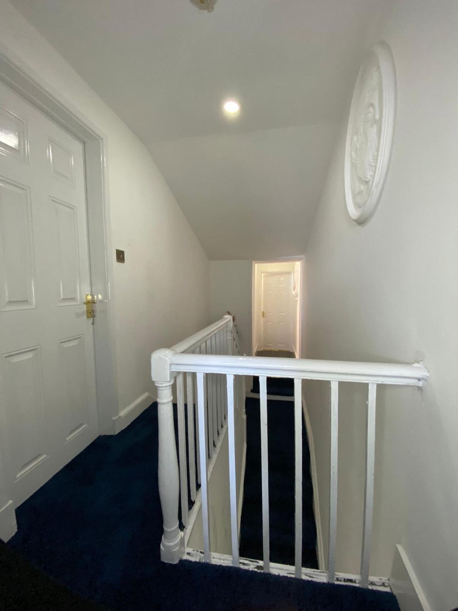 Aquarius Apartment - Sea View - Sleeps Seven Blackpool Exteriör bild